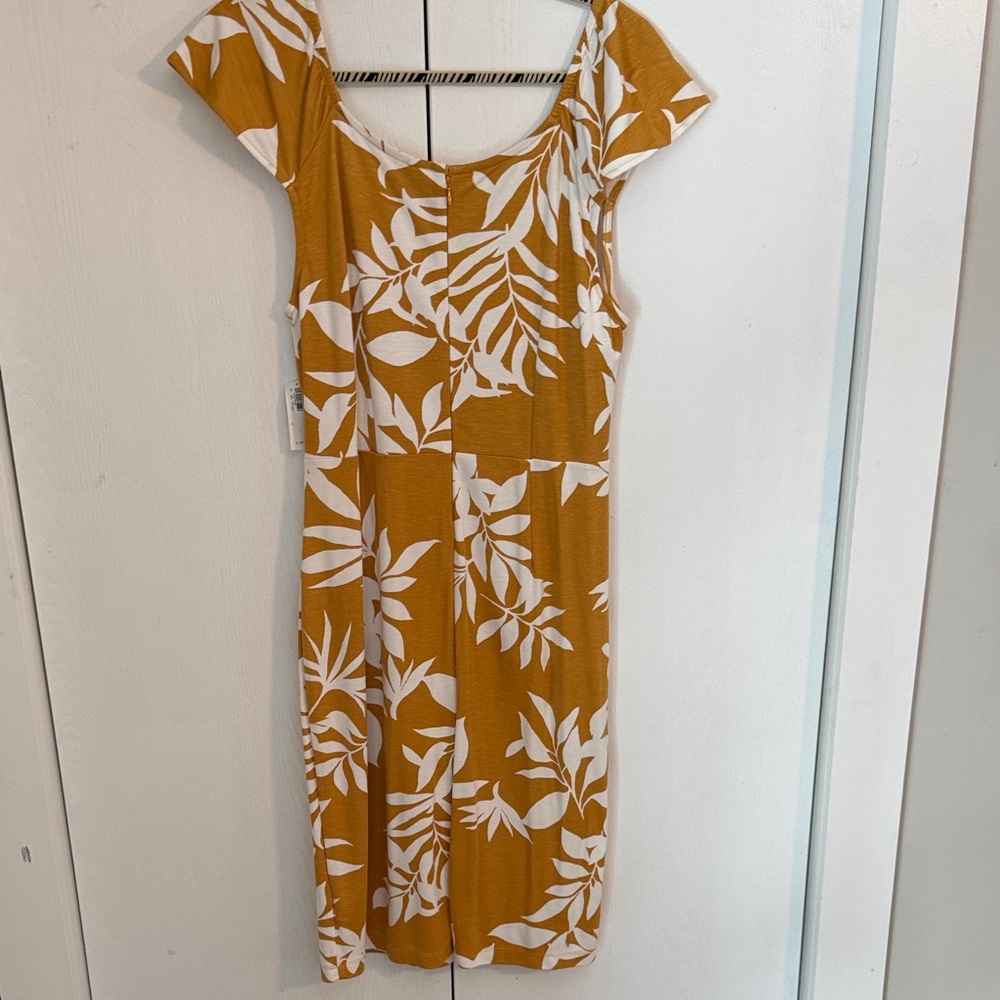 Old Navy Mustard Yellow Floral Scoop Neck Midi Dress Large NWT 2/$20 - Picture 7 of 9